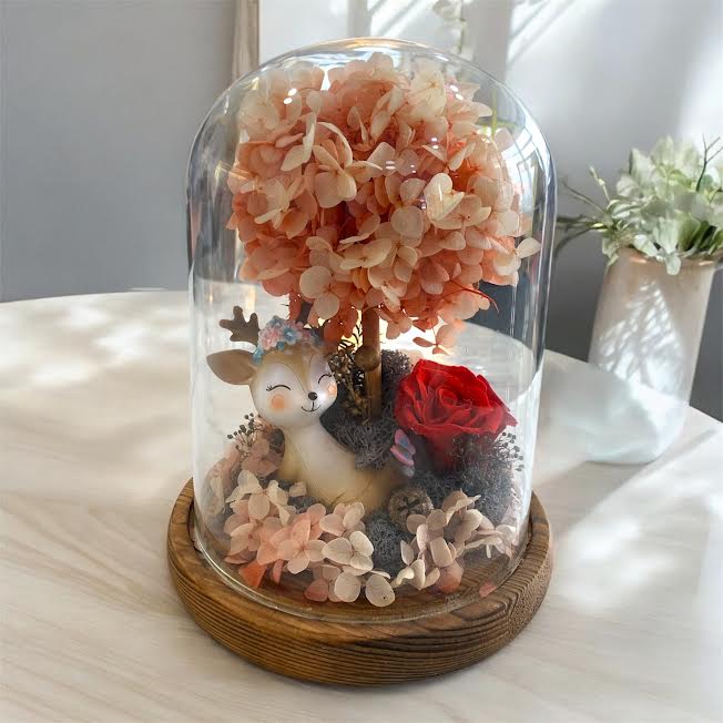 Reindeer Preserved Roses with Figurine
