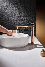 Lade das Bild in den Galerie-Viewer, Rose Gold Modern Bathroom Sink Faucet Made of Solid Brass, Bathroom Vanity Art Faucet with High Pressure Hot and Cold Water Hose