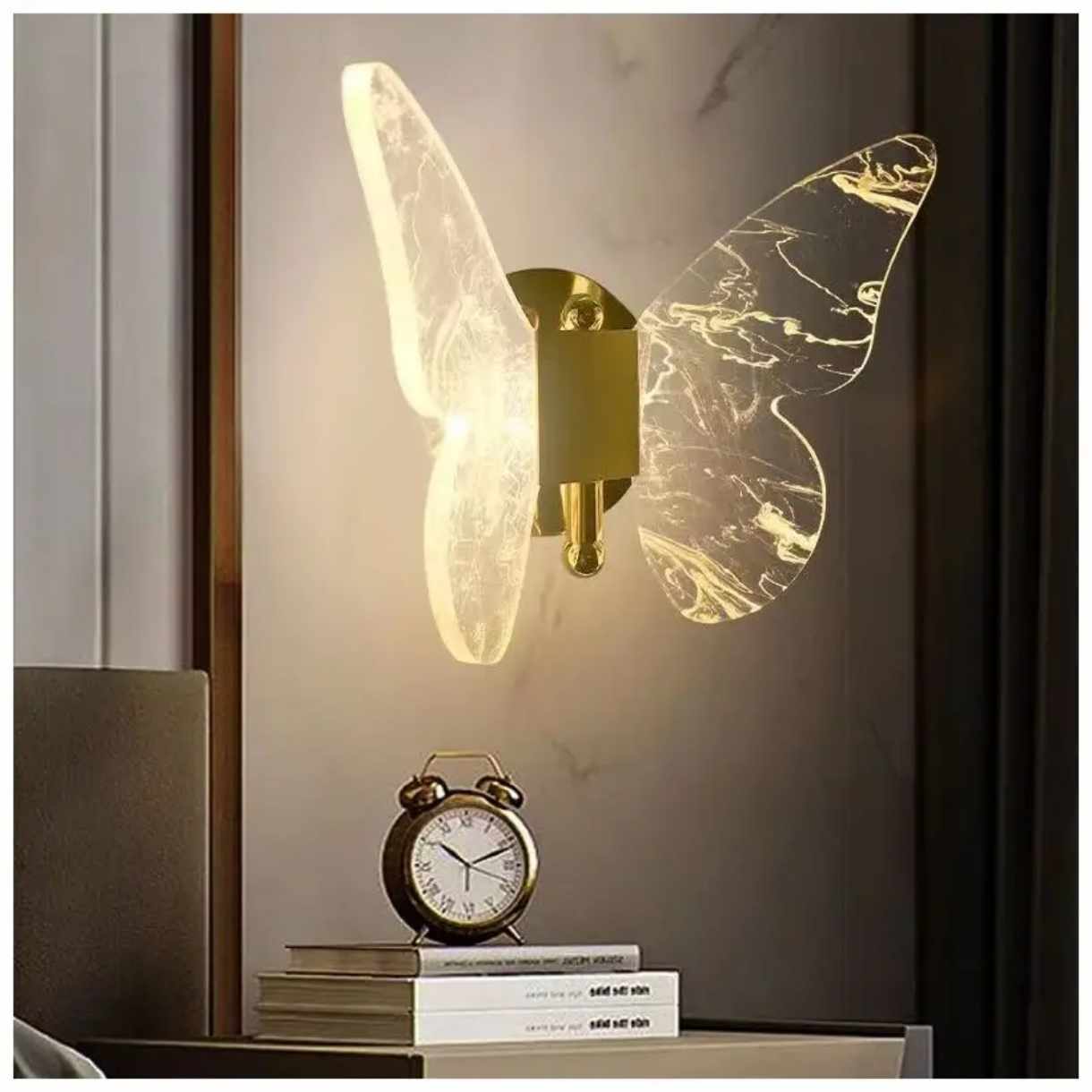 Butterfly-Inspired Modern LED Light Wall Lamp for Hotel rooms, Living rooms, Bedsides, Bedrooms, Office rooms, and TV Walls