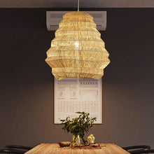 Lade das Bild in den Galerie-Viewer, Handmade Natural Rattan Hanging Lamp – Creative Indoor Pendant Light for Country Homes & Restaurant Décor