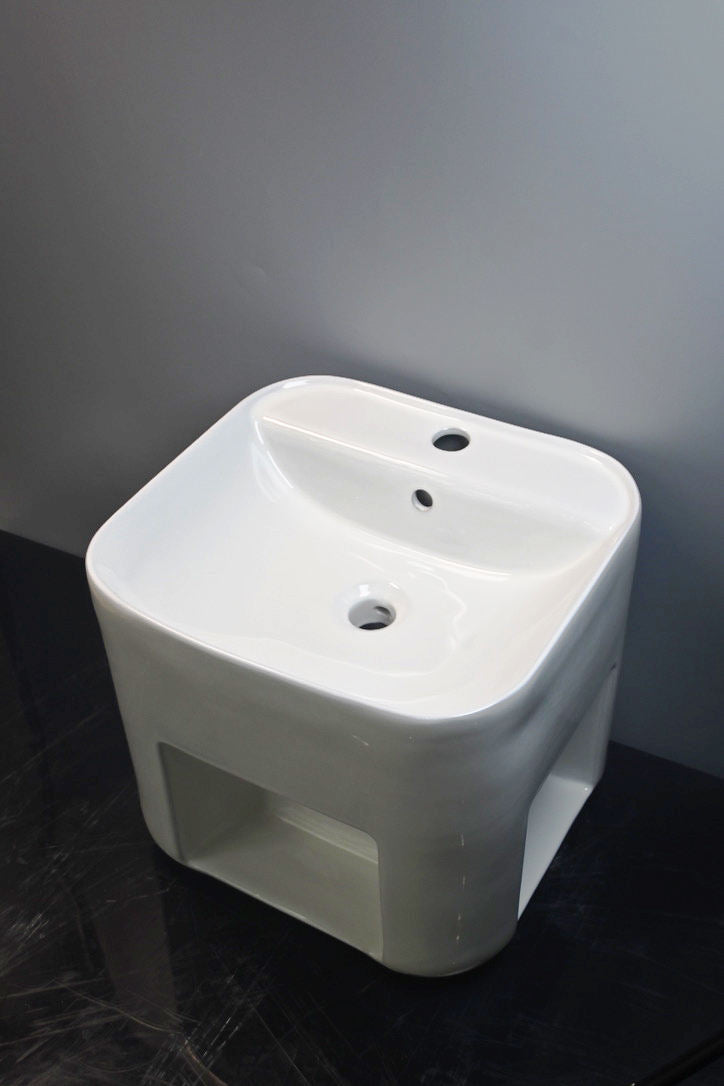 Small Wall-Mounted Porcelain Washbasin – Compact One-Piece Lavabo Sink for Apartments and Small Bathrooms