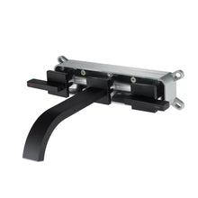 Lade das Bild in den Galerie-Viewer, Wall-Mounted Brass Black Hot and Cold Wash Basin Mixer
