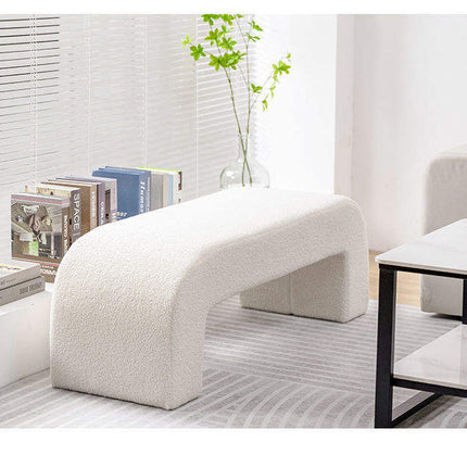 Moderner Schuhwechselhocker aus Lammsamt – Minimalistischer Betthocker für Wohnzimmer und Eingangsbereich