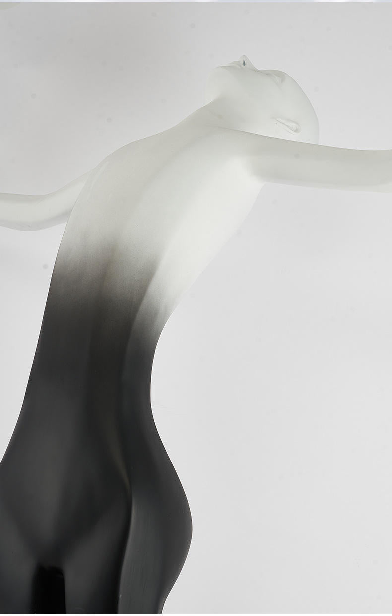 Luxury Hotel Humanoid Sculpture Floor Lamp Dance Goddess Fiberglass Standing Light for Living Room Decoration