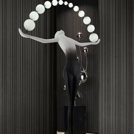 Luxury Hotel Humanoid Sculpture Floor Lamp Dance Goddess Fiberglass Standing Light for Living Room Decoration