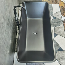 Lade das Bild in den Galerie-Viewer, Hotel acrylic soaking black Freestanding Bathtub 170CM
