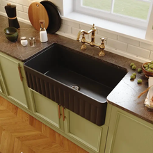 Загрузить изображение в средство просмотра галереи, Apron Sink Porcelain Black Farmhouse Kitchen Sink
