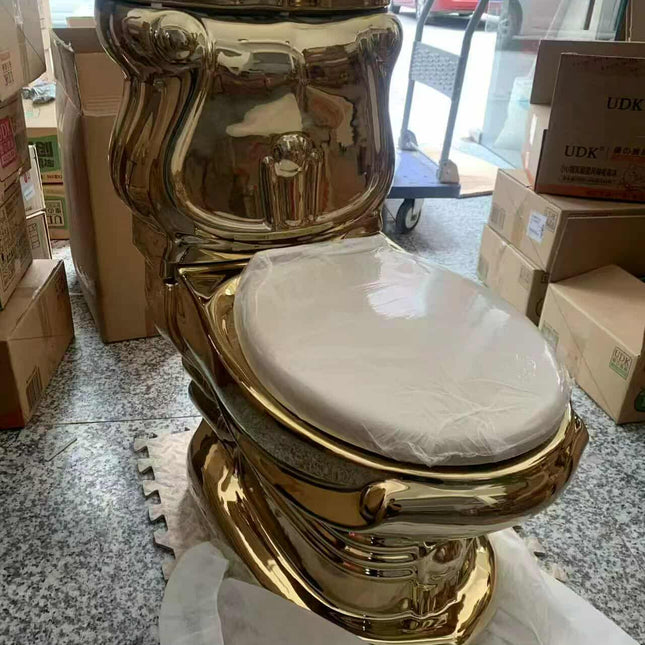 European Luxury Vintage Golden WC – Ceramic Dubai Gold Toilet Bowl for Elegant Bathrooms