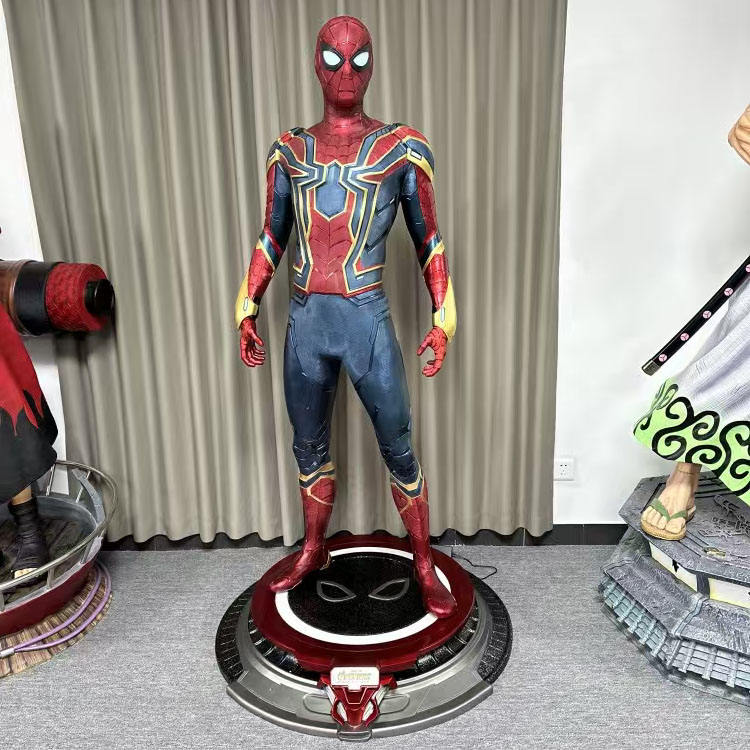 Classic Anime Spider-Man Life-Size Statue – Resin Craft Sculpture Figure for Home Decoration