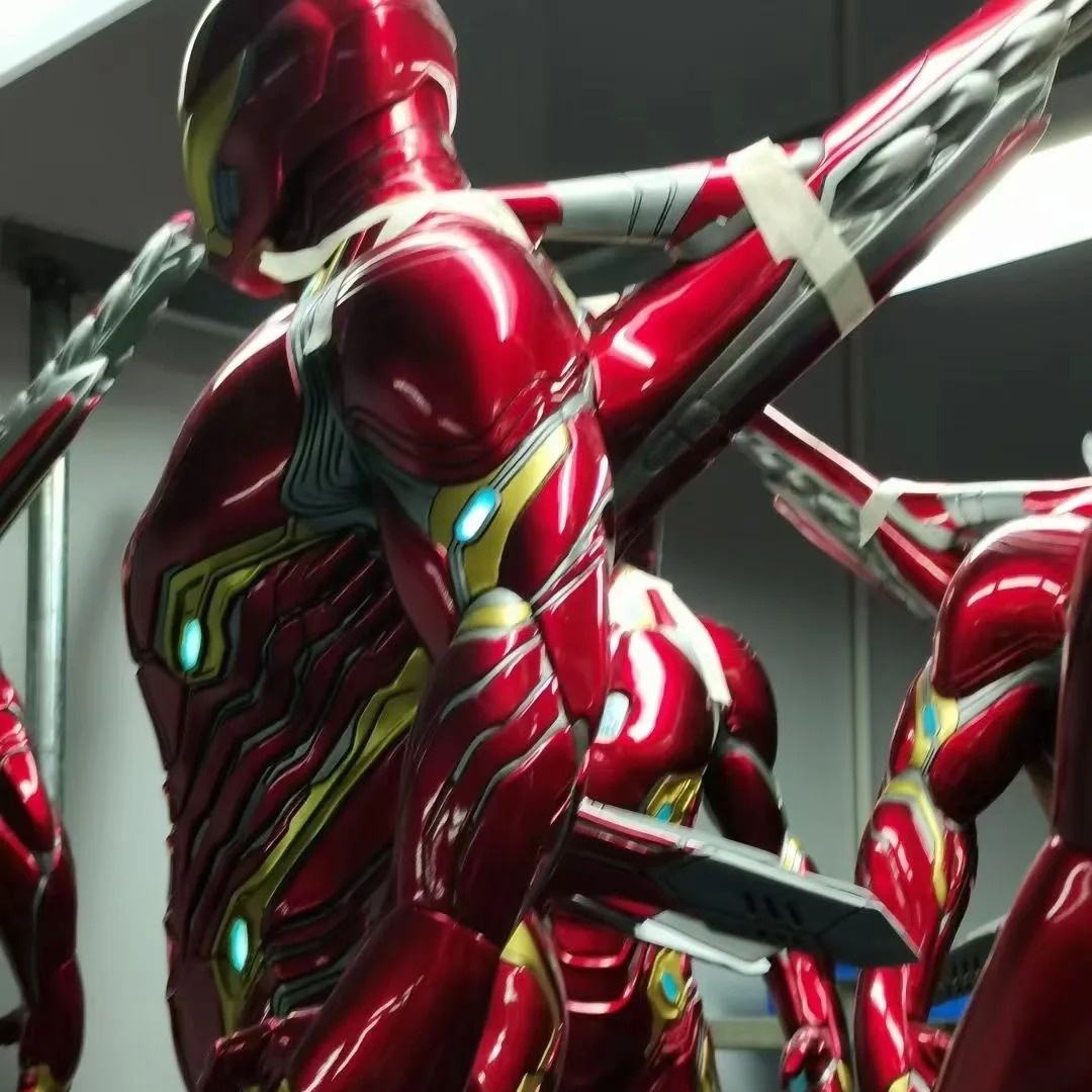 Metal Robot Sculpture – Floor Decoration for Home, Shops & Animation-Inspired Displays