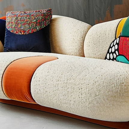 Italienisches minimalistisches Stoffsofa für das Wohnzimmer, kleines modernes, geradliniges Sofa mit Kopfstützenfunktion, zeitgenössisches Luxus-Stoffsofa