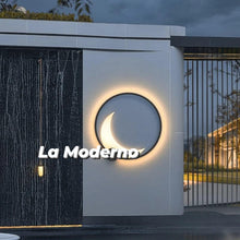 Cargar imagen en el visor de la galería, Moon LED Light Modern Garden Outdoor
