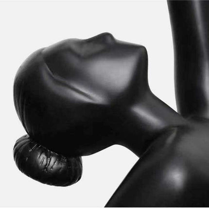 Lampadaire sculptural moderne et créatif, style nordique, en résine et fibre de verre, idéal pour la décoration d'hôtels et de salons.