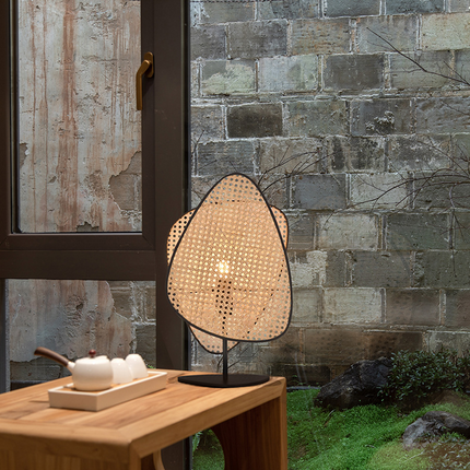 Wabi-Sabi Style Rattan LED Wall Lamp – Japanese Retro Lighting for Bedroom, Living Room & Tea Room