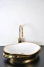 Cargar imagen en el visor de la galería, Luxury Ceramic Wash Basin Sink Art Basin
