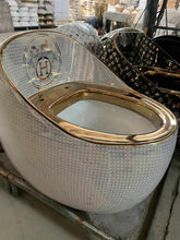 Charger l&#39;image dans la galerie, European Luxury Inspired Modern Style Gold Toilet
