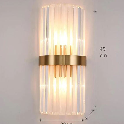 Applique murale en cristal de style nordique luxueux et épuré, idéale comme applique d'ambiance dans un salon, un couloir ou une chambre. 