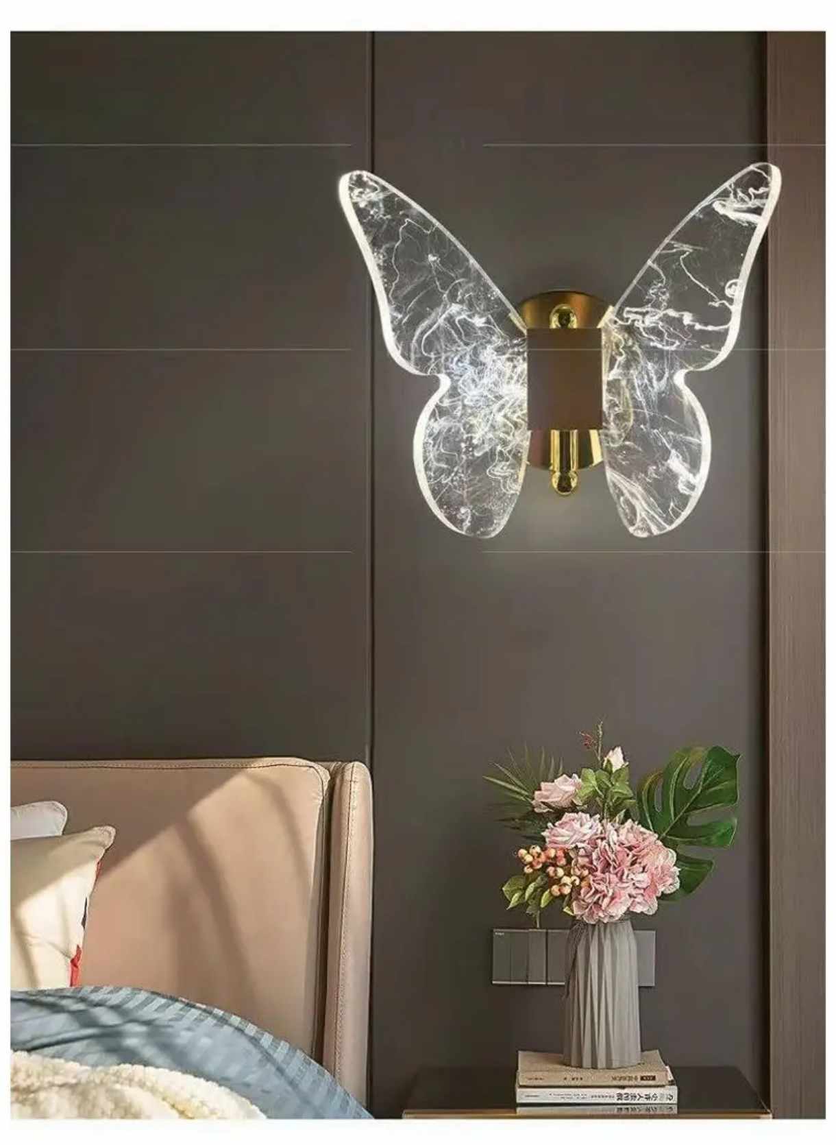 Butterfly-Inspired Modern LED Light Wall Lamp for Hotel rooms, Living rooms, Bedsides, Bedrooms, Office rooms, and TV Walls