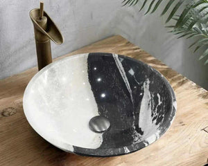 Collection image for: Black and White