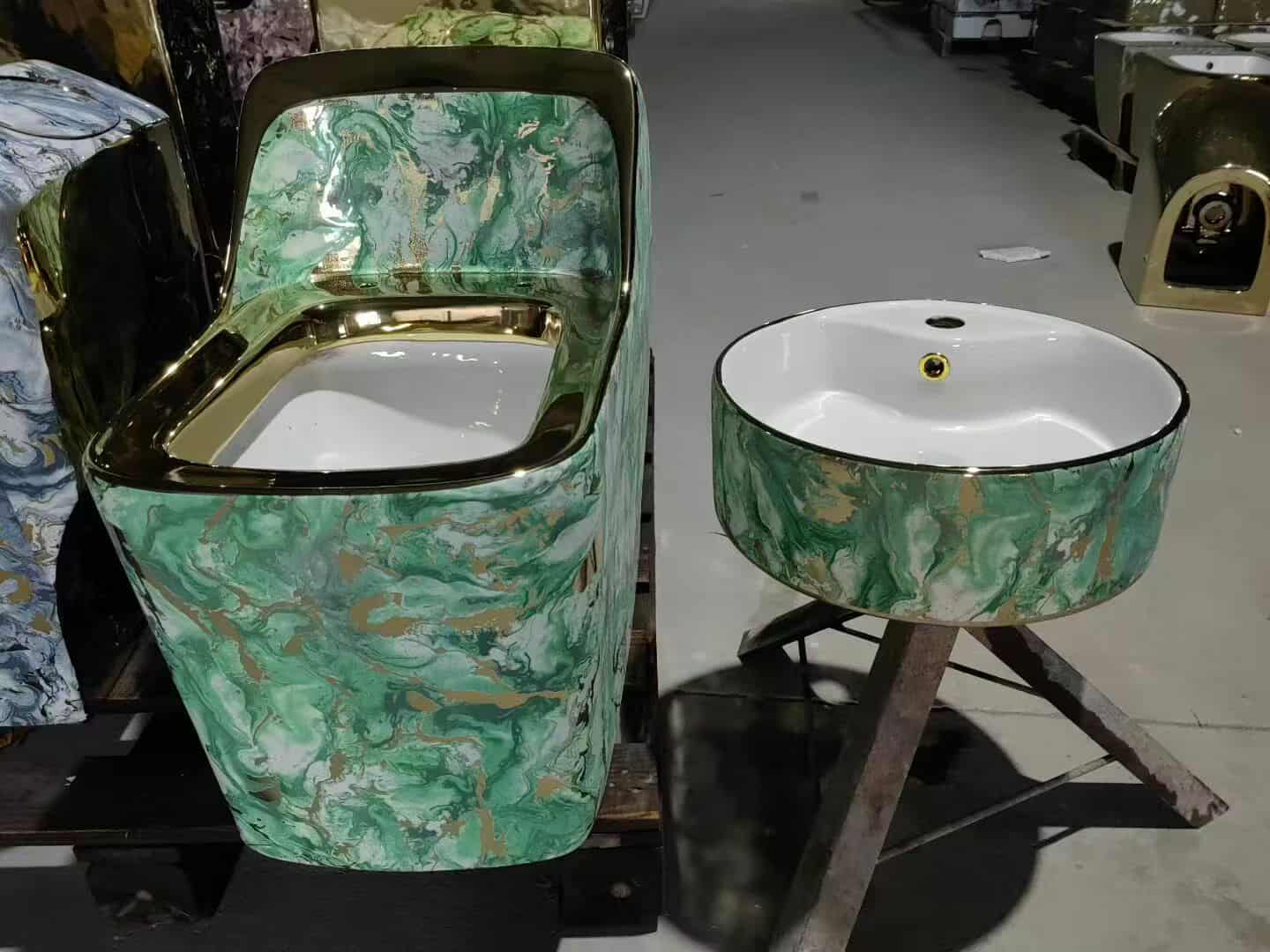 Luxury Green Gold Marble Porcelain Toilet and Wash Basin Set – Elegant Modern Bathroom Design