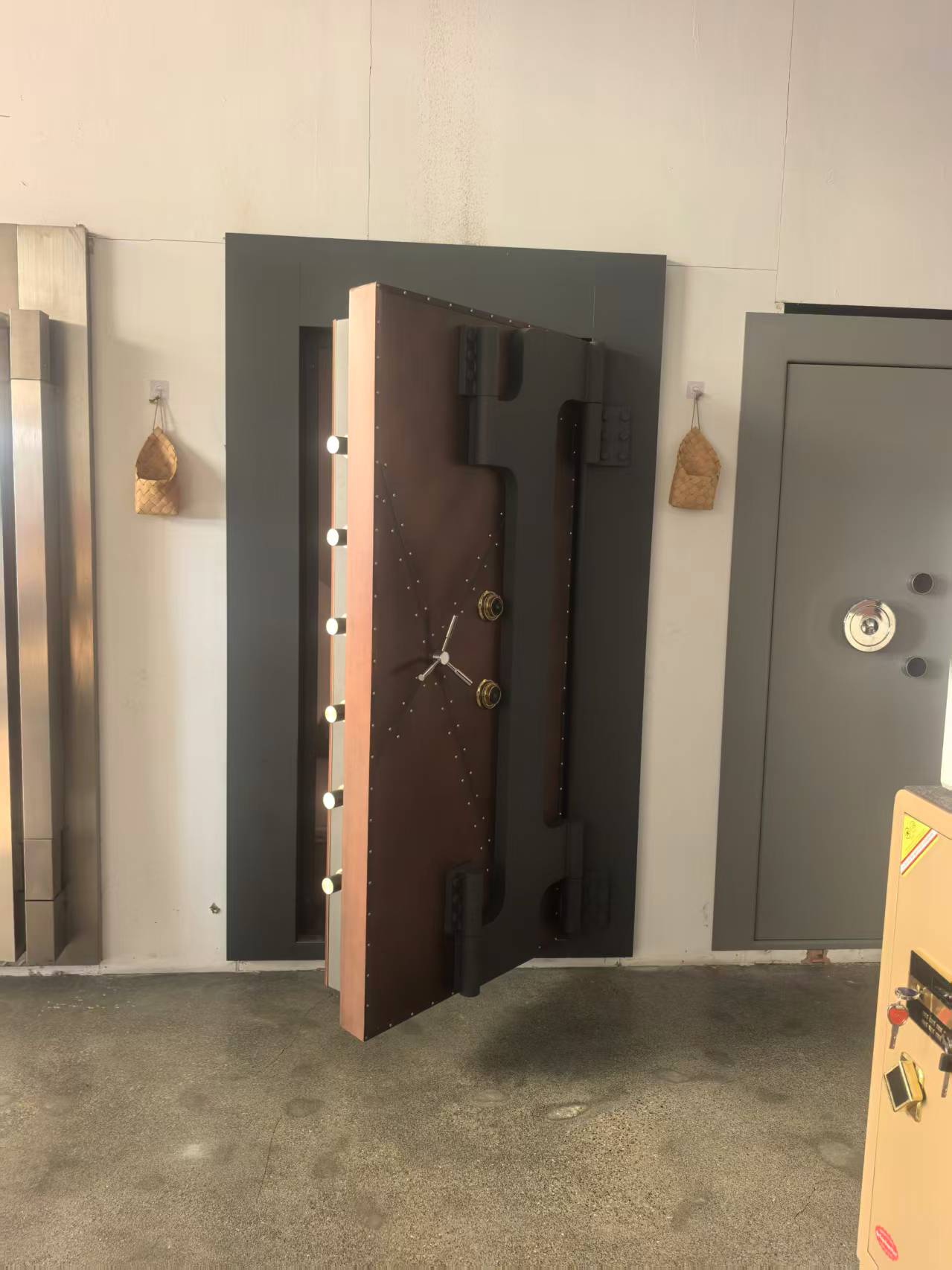 Stainless Steel Strong Bank Round Vault Doors Safe Room With Handle Vault Security Door -{ PRICE DEPENDS ON SIZE}