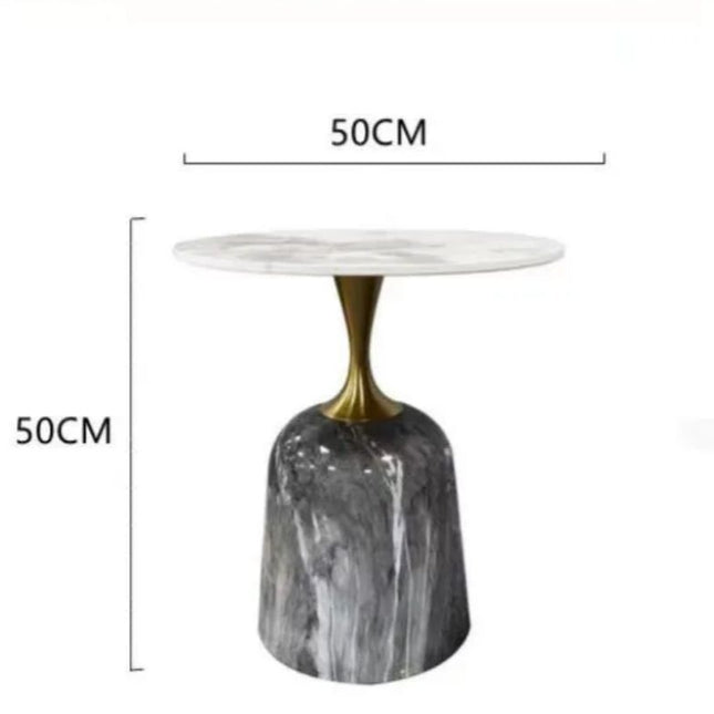 Nordischer Marmor-Beistelltisch – Luxuriöser, moderner Akzent- und Couchtisch in Gold für Wohn- und Schlafzimmer