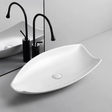 Einzigartiges Design, weißes Porzellan-Aufsatzwaschbecken, modernes Badezimmer-Kunstwerk, Aufsatzwaschbecken in unregelmäßiger Form, Waschtischmontage