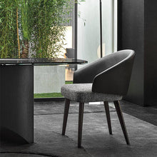 Cargar imagen en el visor de la galería, Italian Style Minimalist Luxury Household Hotel Restaurant Creative Backrest Armrest Dinning Room Chairs With Wooden Legs
