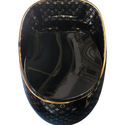 Luxuriöser, moderner Stil in Schwarz und Gold, inspiriert von Louis Vuitton