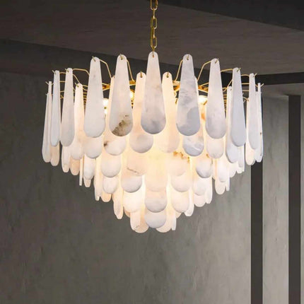 Lustre moderne et élégant tout en cuivre, léger et luxueux, pour salon, salle à manger, chambre à coucher. Lampadaire duplex simple avec pied en marbre. 