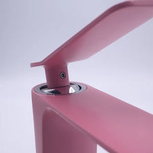 Lade das Bild in den Galerie-Viewer, Pink Faucet Single Hole Modern Style
