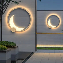 Charger l&#39;image dans la galerie, Moon LED Light Modern Garden Outdoor
