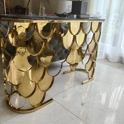 Console Table Crafted with High-Quality Materials Featuring a Lustrous Marble Top and an Intricate Honeycomb Gold Stainless Steel