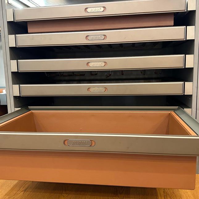 Modern Central Organizer Storage Basket