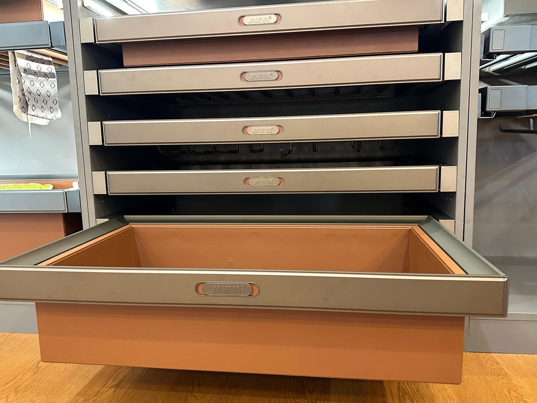 Modern Central Organizer Storage Basket