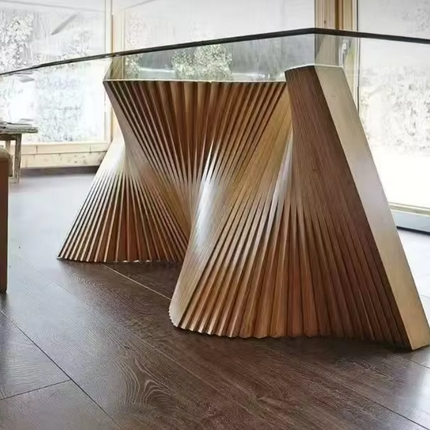 Table de salle à manger en forme d'éventail en noyer massif européen