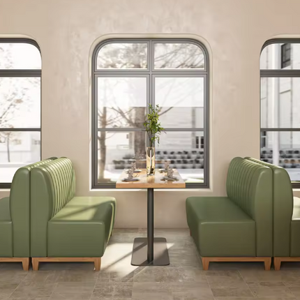 Maßgefertigtes Tisch- und Stuhlset aus Eichenholz – Quadratische Café- und Restaurantmöbel (Vorbestellung)