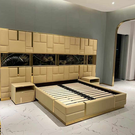 Modernes italienisches Bettgestell mit verlängertem Kopfteil | Varianten in King- und Queen-Size | Echtes Nappaleder | Schwarz-goldene Ausführung | Integrierte Nachttische und Metallrahmen