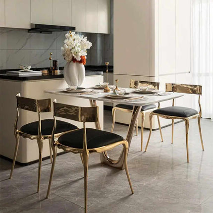 Furnistyle Neuer Design Luxuriöser, schlichter Esszimmerstuhl aus brüniertem Messing mit schwarzer Nylonseil-Sitzfläche 