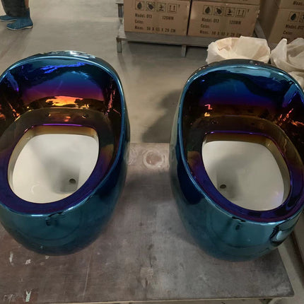 Metallisch blaue, eiförmige Toilettenschüssel aus Porzellan, galvanisiert