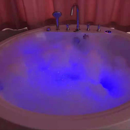 Round hot tub with blue lighting inside, surrounded by a pink curtain.

round spa massage bathtub
modern round bathtub with seat
adult spa bathtub
white acrylic spa bathtub
indoor round bathtub
luxury spa bathtub
modern bathroom bathtub
factory wholesale bathtub