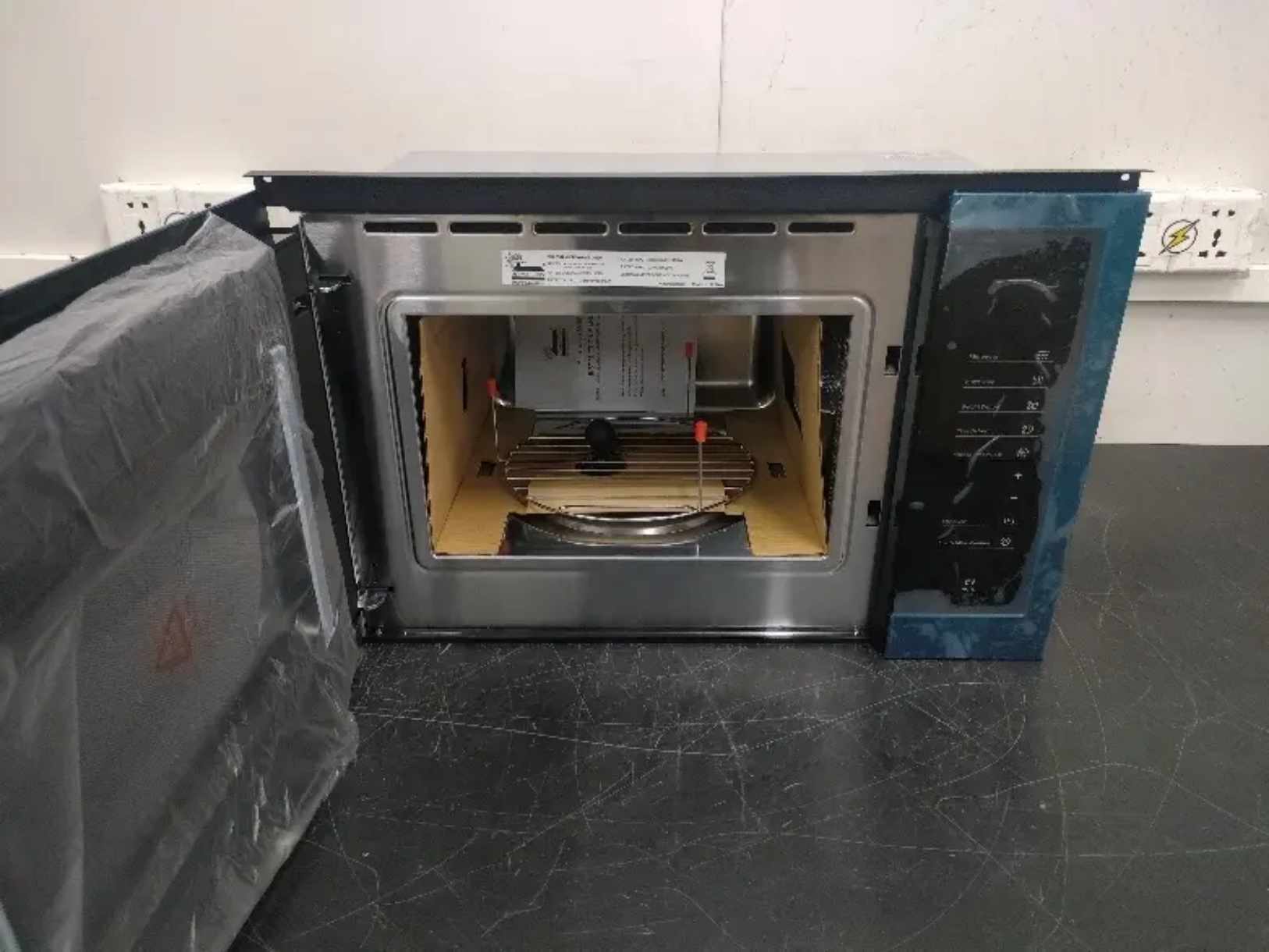 Built-In Black Microwave Oven Modern Compact Kitchen Appliance