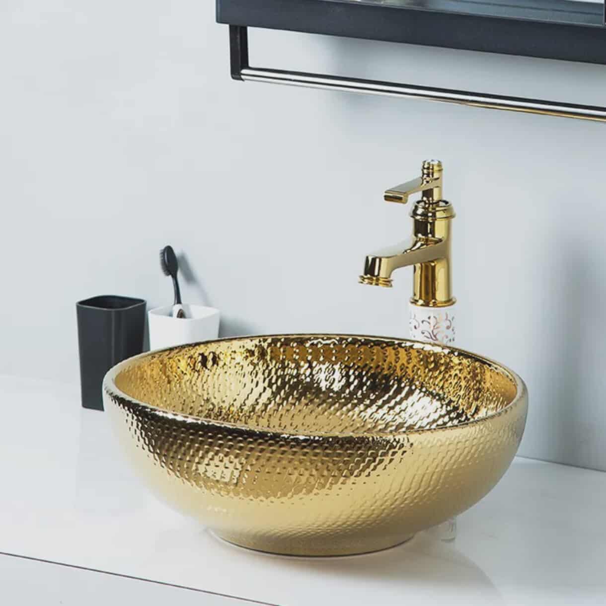 Modern Electroplated Gold Ceramic Countertop Wash Basin – Luxury Round Hammered Design