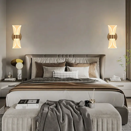 Modern Luxury Creative Wall Lamp Acrylic Transparent Metal Decorative Wall Lamp Bedroom For Living Room Hotel Aisle