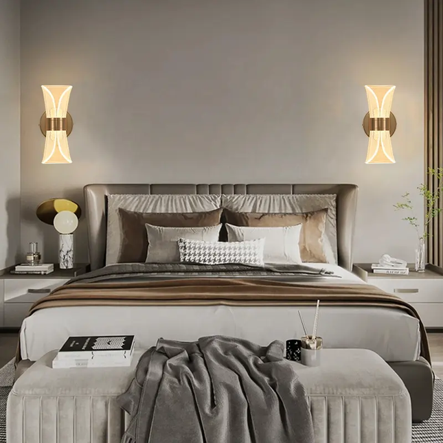 Modern Luxury Creative Wall Lamp Acrylic Transparent Metal Decorative Wall Lamp Bedroom For Living Room Hotel Aisle