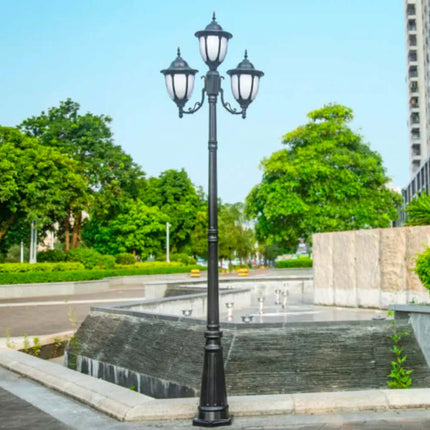 High Quality Outdoor Waterproof IP65 Street Vintage Outdoor Garden Solar Charged LED Lamp Post LED Garden Light