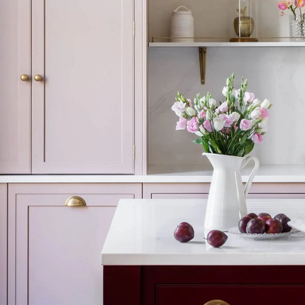Red Pink Classic Luxury Solid Wood Modular Kitchen Cabinets with Plywood Construction Modern Kitchen Island Hinge & Backplash