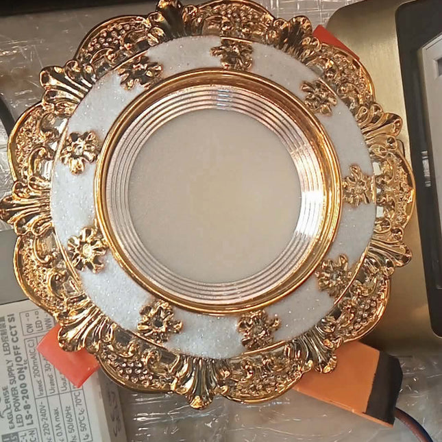 Vintage Gold Accent LED Light Italian Design Sophisticated Interior Decoration Masterpiece