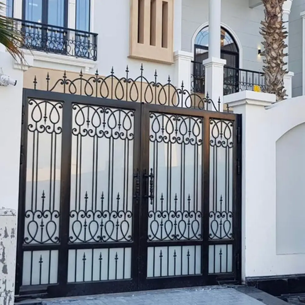Decorative Wrought Iron Gate Custom Steel Driveway Gate Houses 7ft Height Eco-Friendly Classic/Traditional Modern Powder Coated