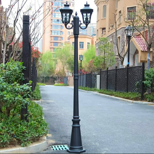 Customized European Retro Landscape Lamp Aluminum Antitrust IP66 Hotel Use Outdoor High Pole Street Lamp